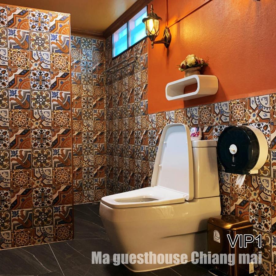 Ma Guesthouse Чиангмай Экстерьер фото