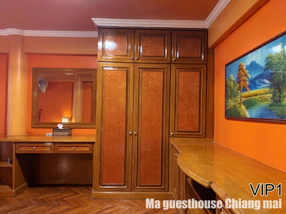 Ma Guesthouse Чиангмай Экстерьер фото