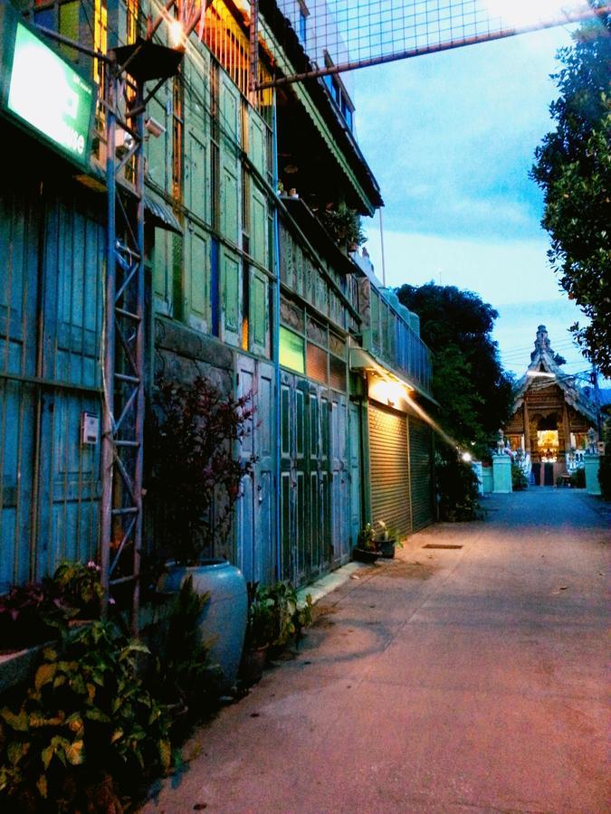 Ma Guesthouse Чиангмай Экстерьер фото